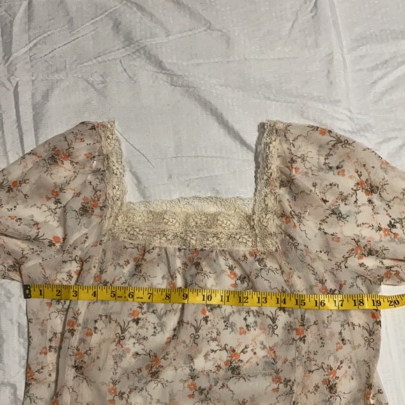 Love 21 - Women’s Blouse (Lg) - Picture 4 of 6